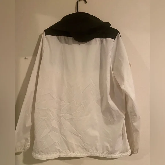 Adidas women’s windbreaker zip up - Picture 4 of 5